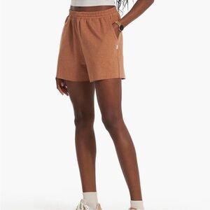 Vuori Boyfriend Short in Palo Santo Heather